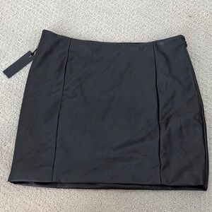 NWT Ten by Babaton Leather Skirt - 6